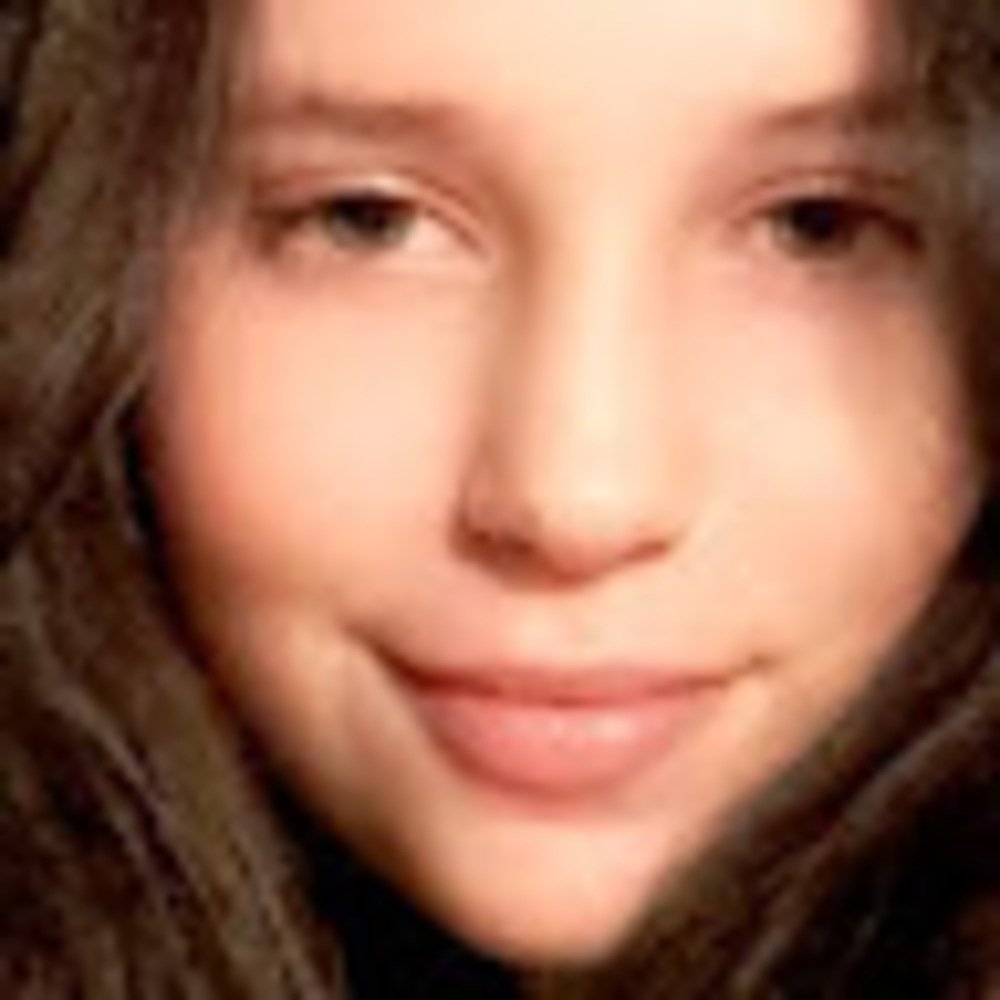 Meet your Posher, Lena
